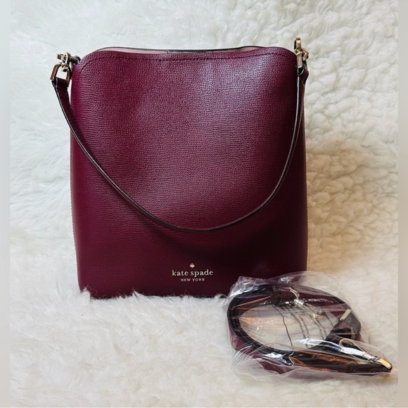 EUC Kate Spade Darcy large leather bucket Bag with matching...